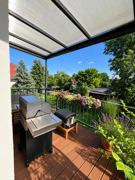 Wohnen in Mahlsdorf: Helle 3-Zimmer-Wohnung mit Balkon, möbliert — photo 1